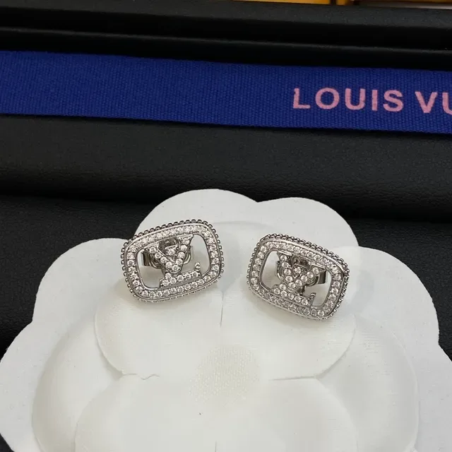 Louis Vuitton Monogram Jewelry Silver Black Curb Chain Pavé Crystal Necklace 4