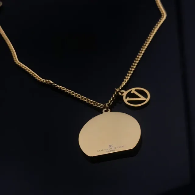 Louis Vuitton Monogram Oval Pendant Gold-Tone Chain Necklace 3