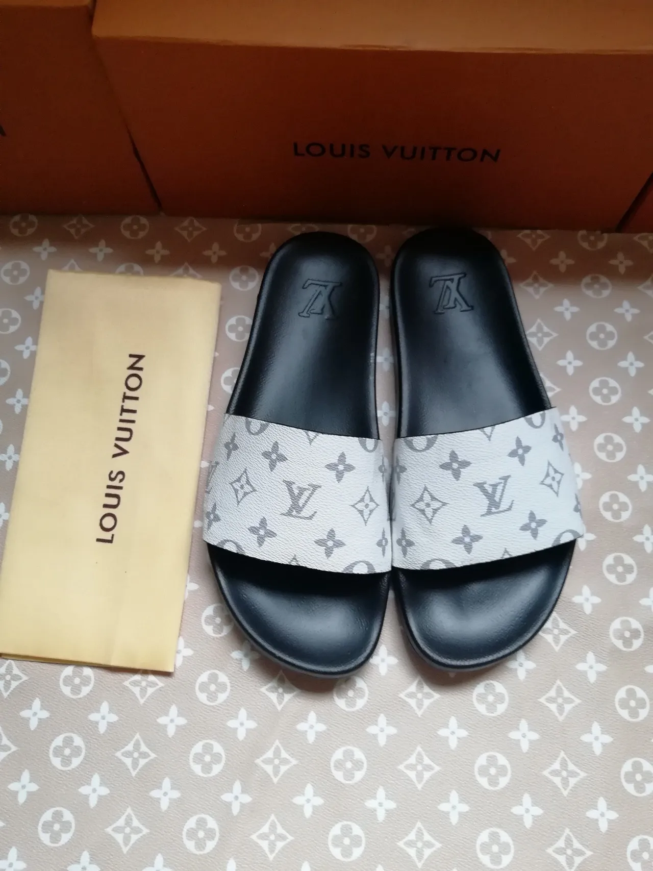 Louis Vuitton Monogram Print Strap Black Sole Slippers 3
