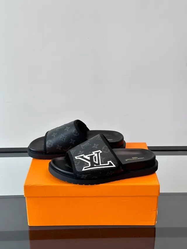 Louis Vuitton Monogram स्लाइड स्लिपर 4