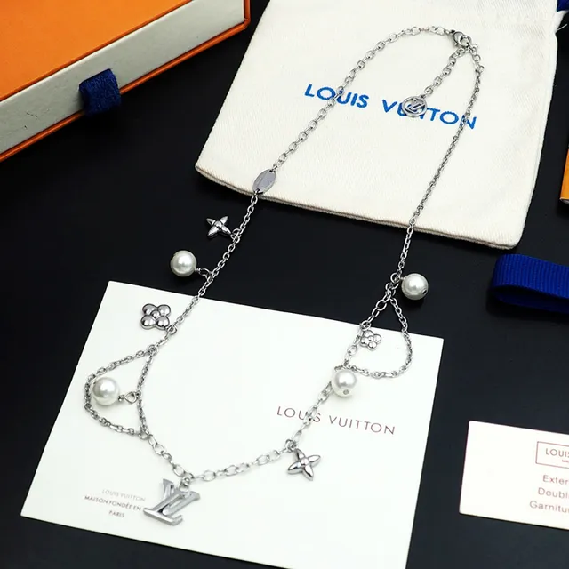 Louis Vuitton Multi-Charms Gold-Tone Pearl Necklace 8