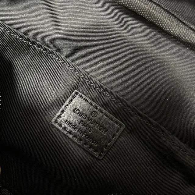 Louis Vuitton Multi Pochette Accessoires Bolsa mensageira marrom verde monograma lona acentuação de canal 3