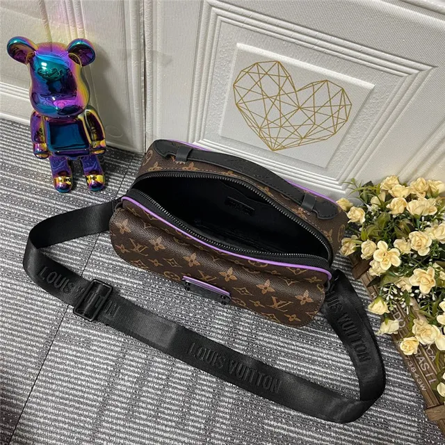 Louis Vuitton Multi Pochette Accessoires Bolsa mensageira marrom verde monograma lona acentuação de canal 4