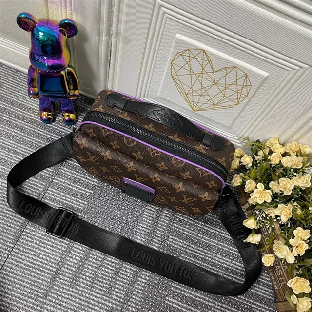 Louis Vuitton Multi Pochette Accessoires Bolsa mensageira marrom verde monograma lona acentuação de canal 5