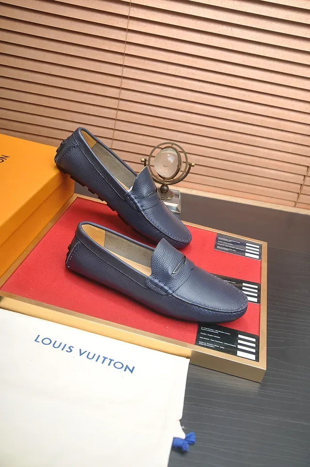 Louis Vuitton Navy Beige Pebbled Leather Penny Strap Loafer 4