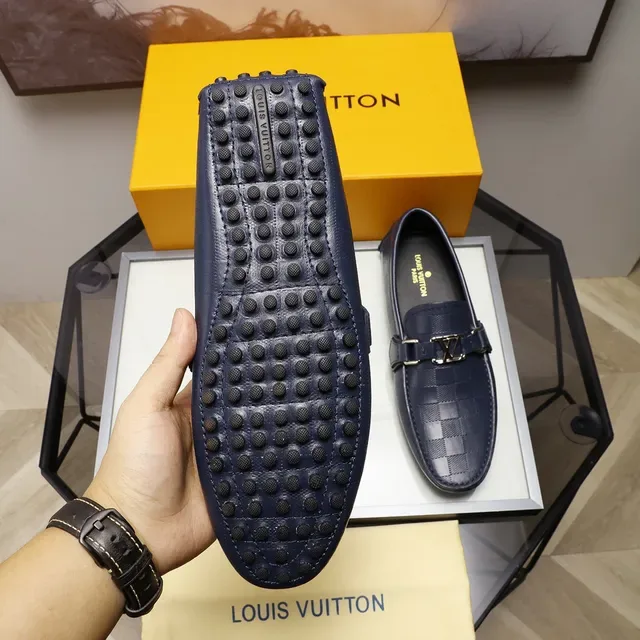 Loafer Louis Vuitton Couro Matelassé Navy Silver Fivela Metal LV Buckle Alça 2