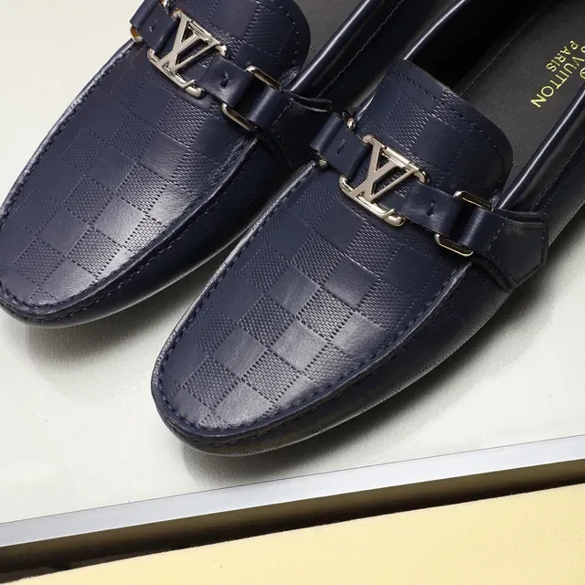 Loafer Louis Vuitton Couro Matelassé Navy Silver Fivela Metal LV Buckle Alça 6
