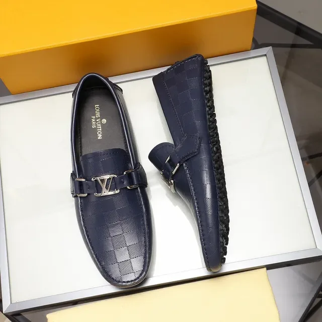 Loafer Louis Vuitton Couro Matelassé Navy Silver Fivela Metal LV Buckle Alça 9