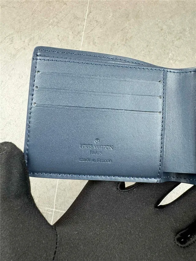 Louis Vuitton Navy White Embossed Monogram Bifold Construction Short Wallet 3