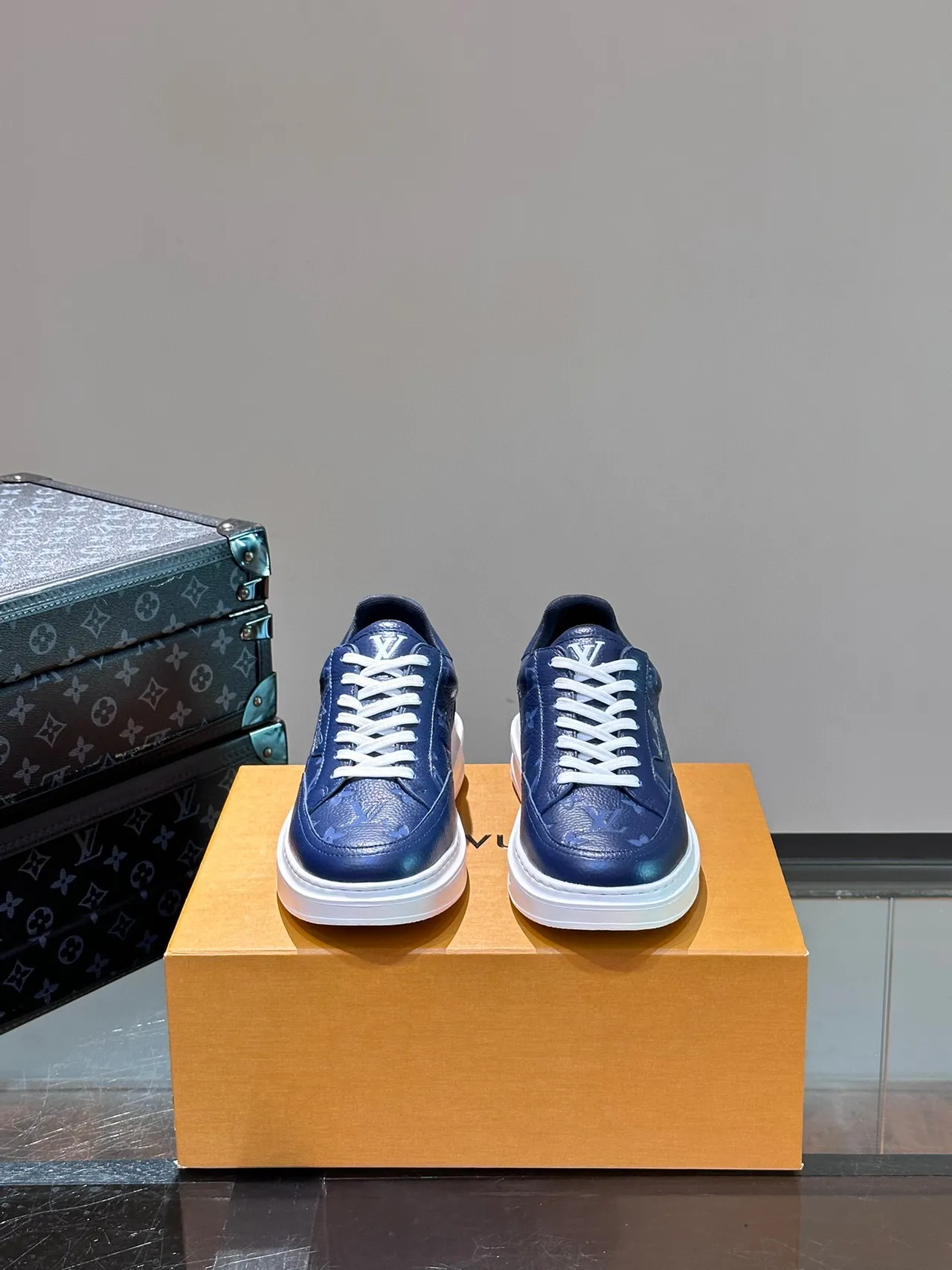 Louis Vuitton Navy White Monogram Leather Platform Sole Lifestyle Sneakers 2