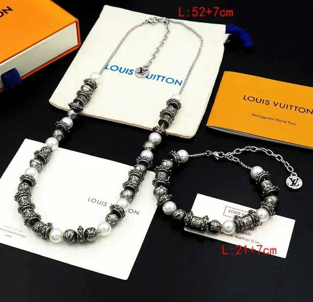 Louis Vuitton Pearl and Engraved Bead Bracelet 8