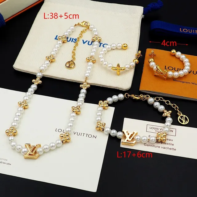 Louis Vuitton Pearl and Gold-Tone Floral Monogram Necklace 11