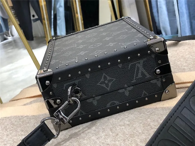 Louis Vuitton Petite Malle Sac Tote Noir Monogramme Style Malle 16