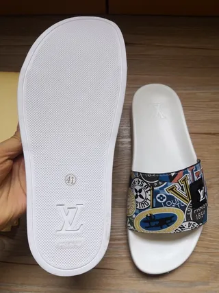 Louis Vuitton Printed Heritage Logo Slide Slippers 3
