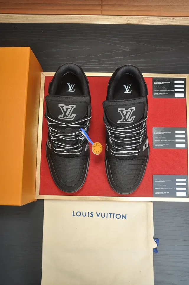 Louis Vuitton Run Away লাইফস্টাইল স্নিকার্স কালো এবং ধূসর 5