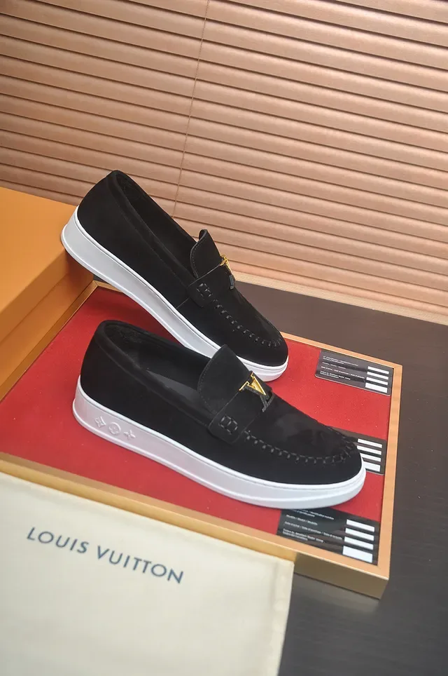 Louis Vuitton Run Away Black White Suede Upper Rubber Sole Loafer 4