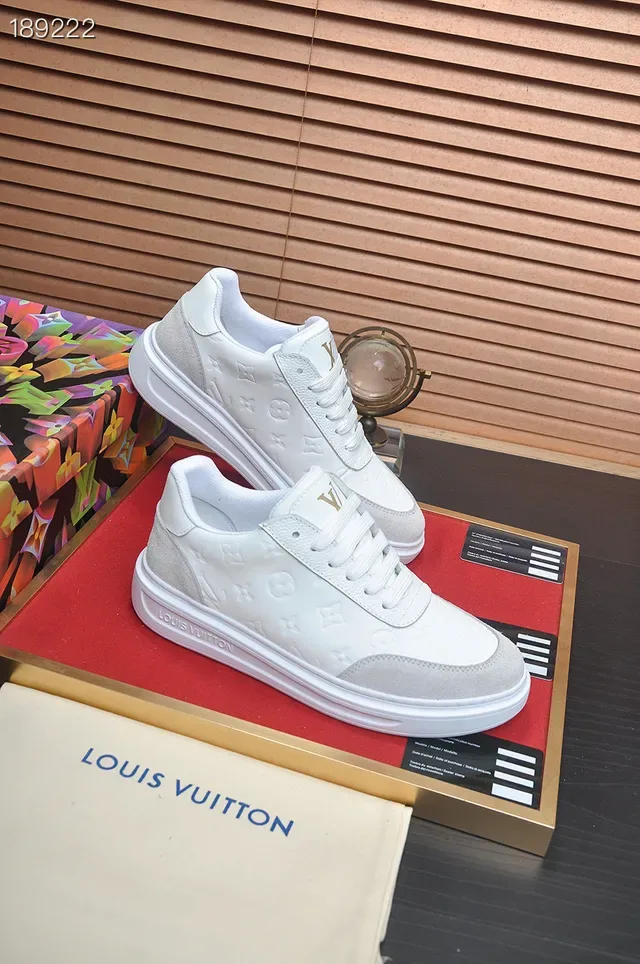 Louis Vuitton Run Away White and Gray Lifestyle Sneakers 5
