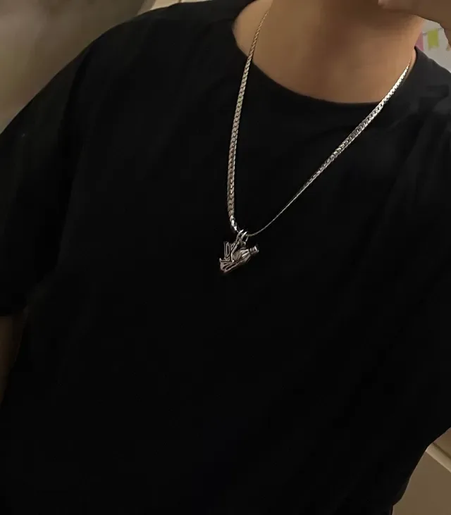 Louis Vuitton Silver Curb Chain Coca-Cola Bottle Charm Necklace 4