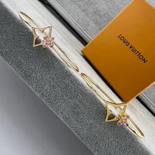 Louis Vuitton Motivo Estrella Piedra Preciosa Rosa Toque Dorado Pulsera Abierta Brazaletes