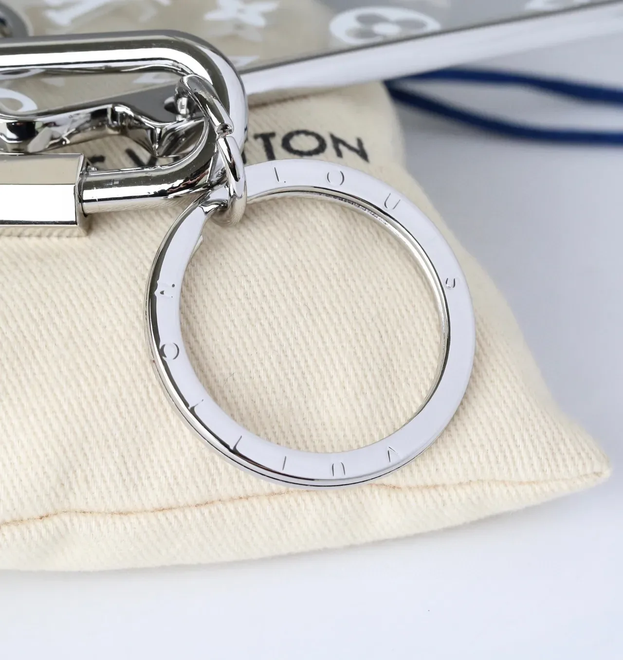Louis Vuitton Transparent White Acrylic Monogram Print Phone Accessory 2