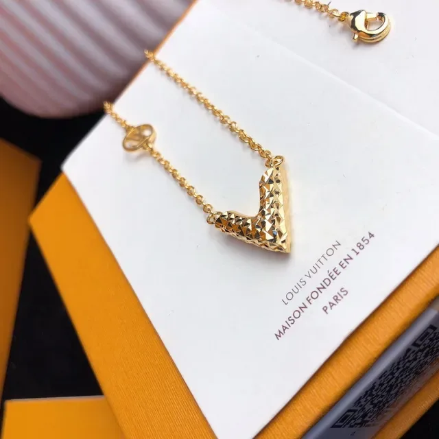 Louis Vuitton V-Shaped Textured Gold-Tone Necklace 4