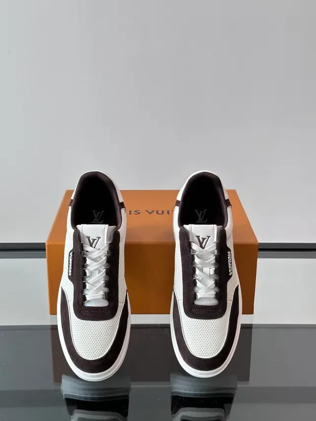 Louis Vuitton Tênis Lifestyle Branco e Preto Low-Top Malha Perfurada e Suede 4