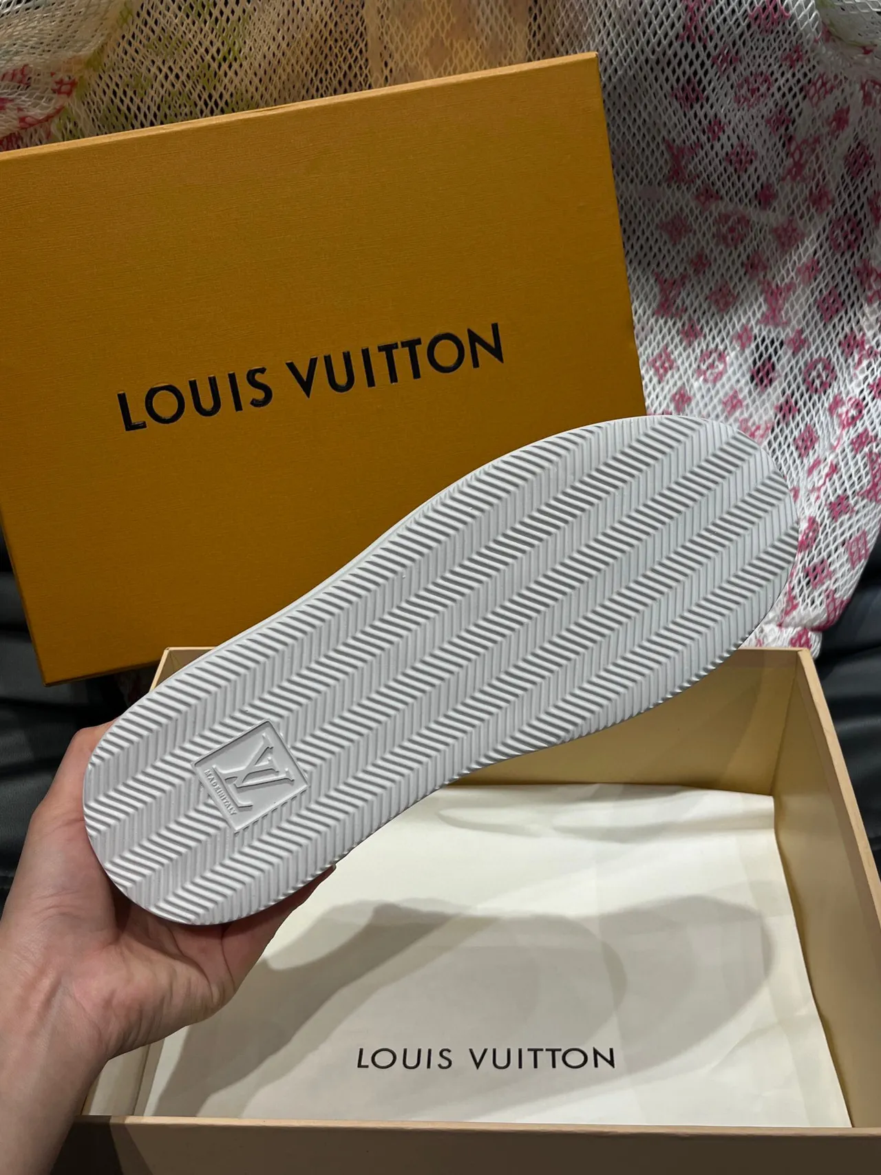 Louis Vuitton White Blue Perforated Toe Cap Monogrammed Suede Overlays Lifestyle Sneakers 9