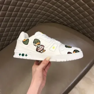 Louis Vuitton Branco Multicolor Couro Superior Impressão Gráfica de Pato Desenho Animado Lifestyle Sneakers
