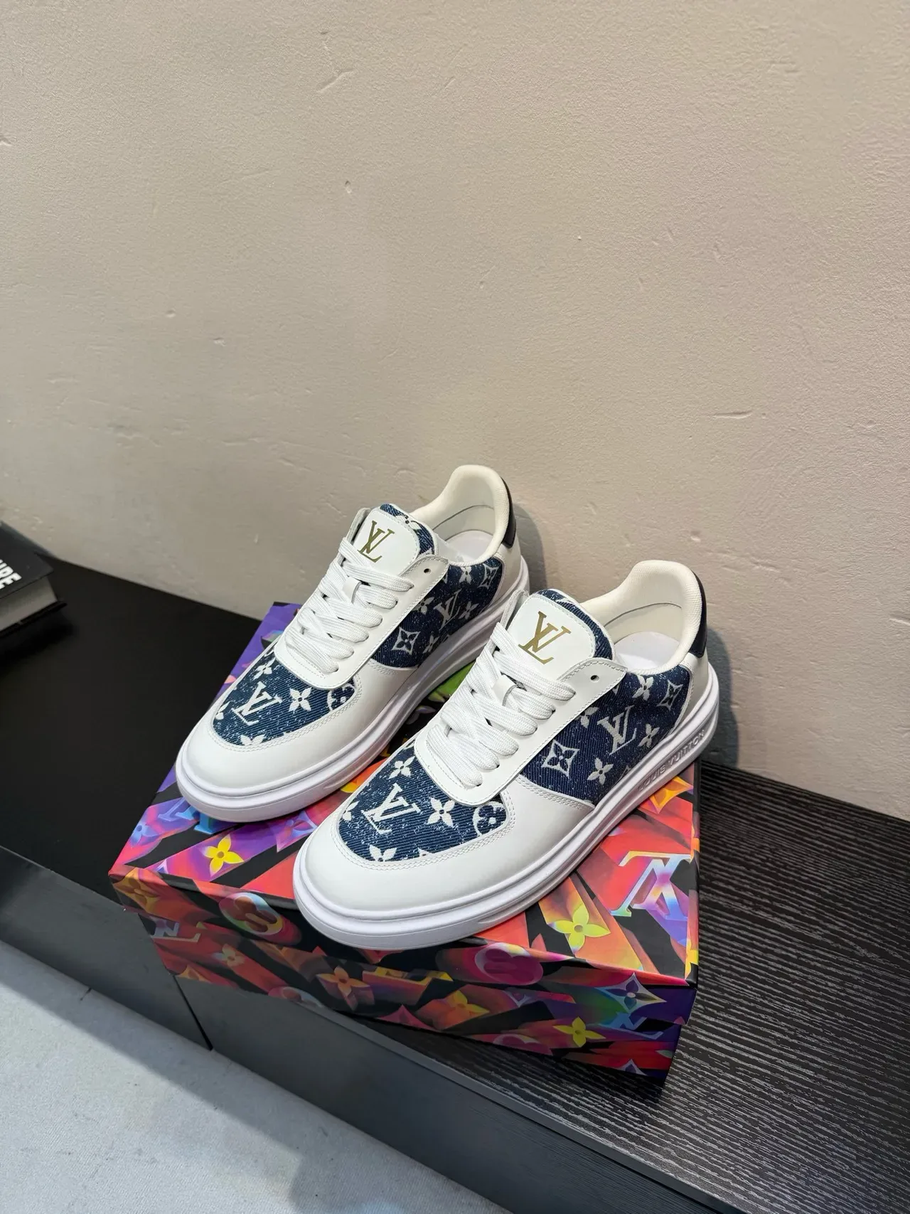 Louis Vuitton White Navy Low-Top Leather-and-Denim Panelled Lifestyle Sneakers 3