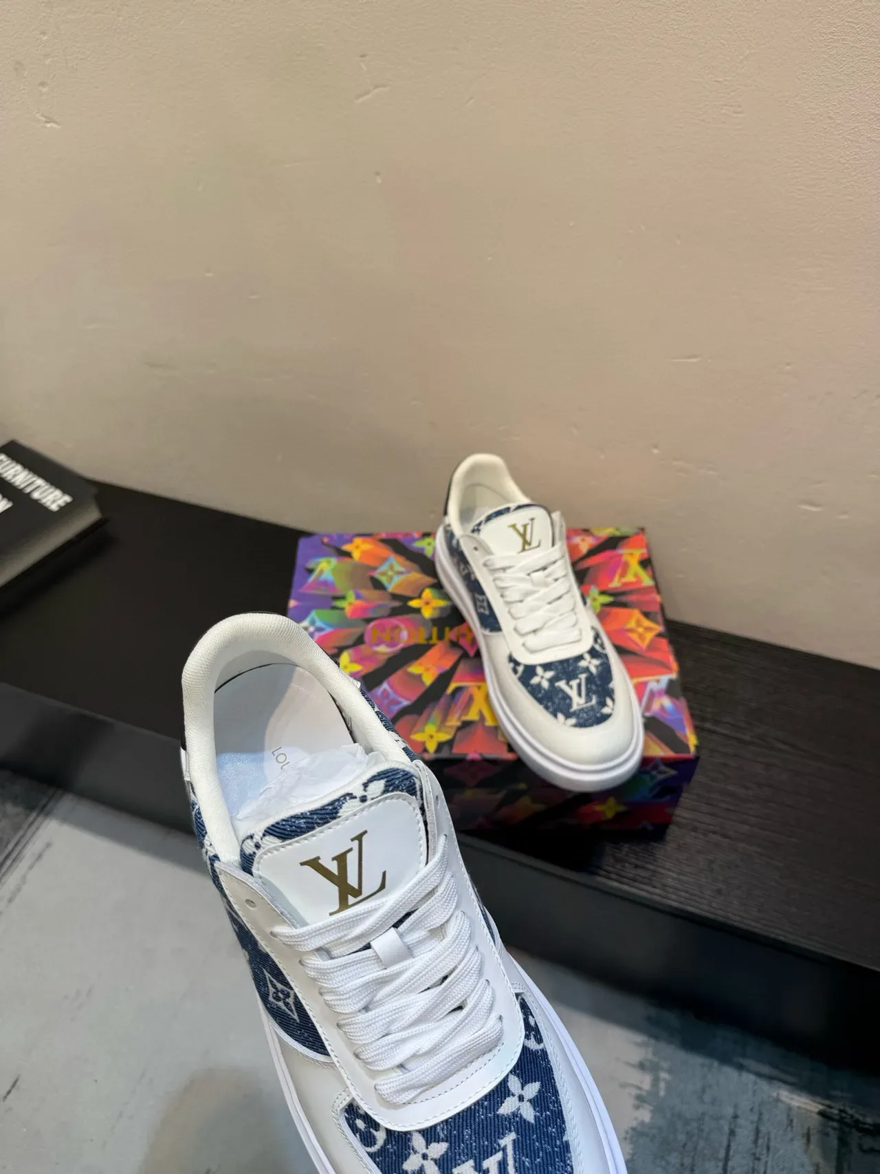 Louis Vuitton White Navy Low-Top Leather-and-Denim Panelled Lifestyle Sneakers 7