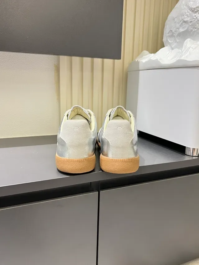 Maison Margiela Sneakers Lifestyle Basses Blances Multicolores en Cuir 4