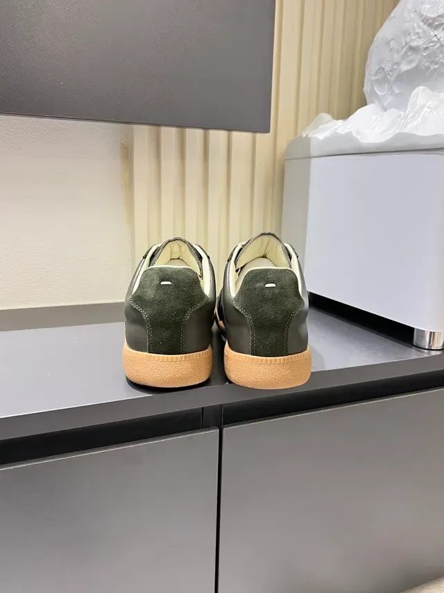Maison Margiela Sneakers Lifestyle Basses Blances Multicolores en Cuir 8
