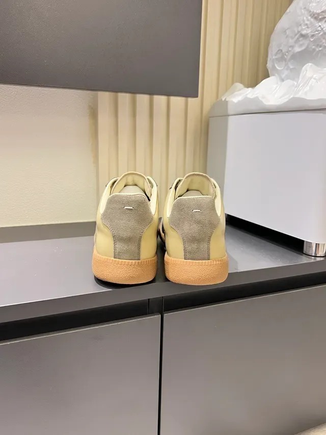 Maison Margiela Sneakers Lifestyle Basses Blances Multicolores en Cuir 13