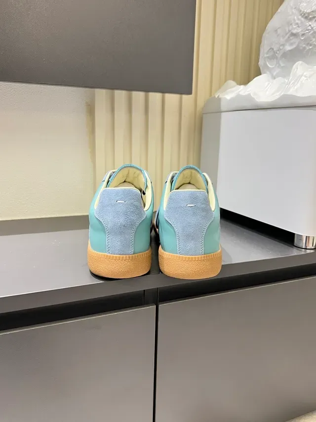 Maison Margiela Sneakers Lifestyle Basses Blances Multicolores en Cuir 21