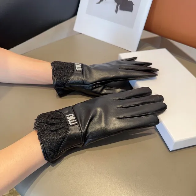 Miu Miu Arcadie Gants en cuir noir à manchette de dentelle 2