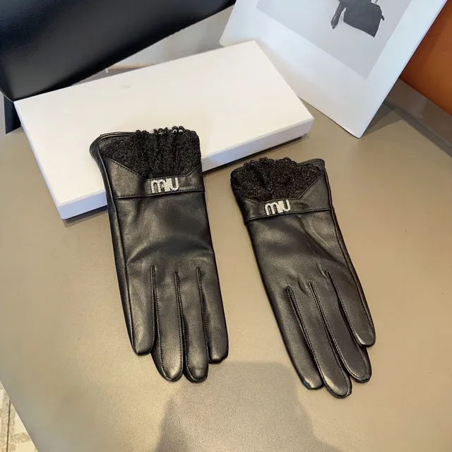Miu Miu Arcadie Gants en cuir noir à manchette de dentelle 4