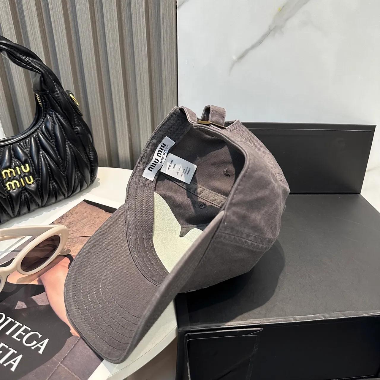 Miu Miu Logo Brodé Gris Foncé Casquette de Baseball 7