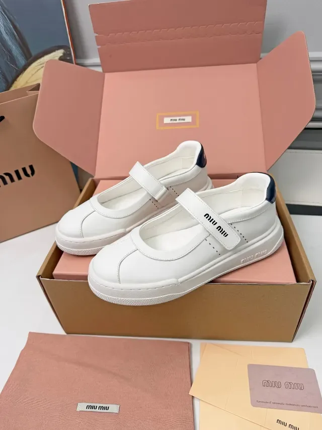 Miu Miu Mary Jane Tênis Branco Navy Couro Superior Tira Logo Mary Jane Sapatos 4