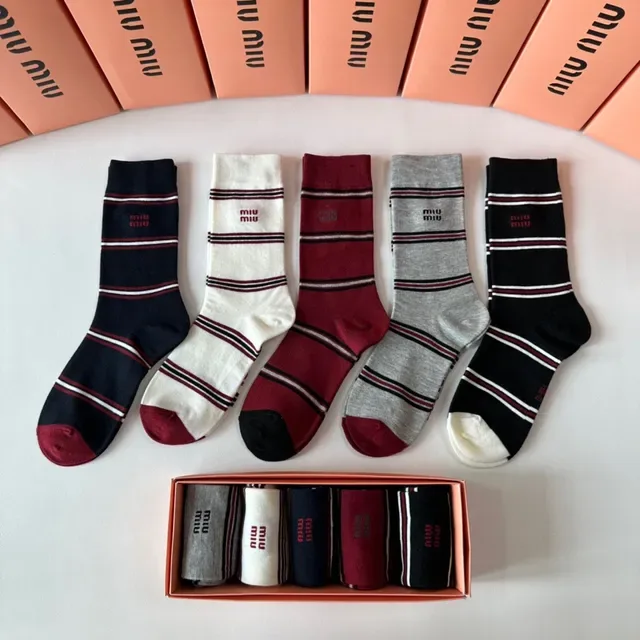 Miu Miu Striped Logo-Cuff Crew Socks 3