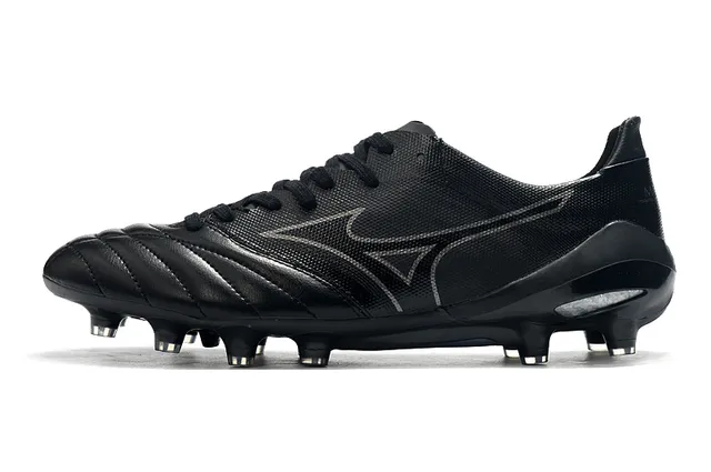 Mizuno Morelia Branco e Dourado para campo firme sapatos de futebol 12