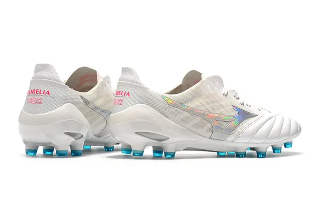 Mizuno Morelia Branco e Dourado para campo firme sapatos de futebol 20