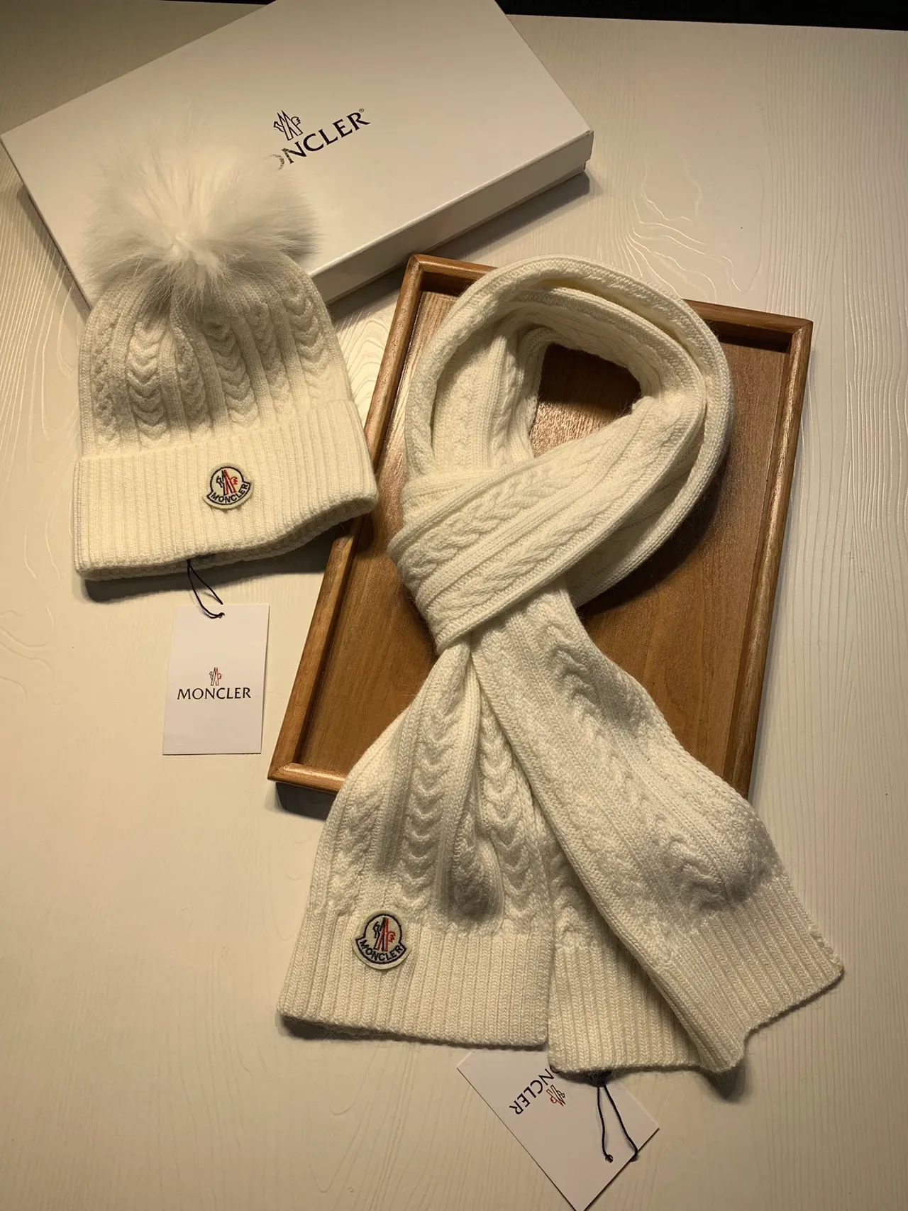 Moncler Cable-Knit Logo Patch Cashmere Scarf 9
