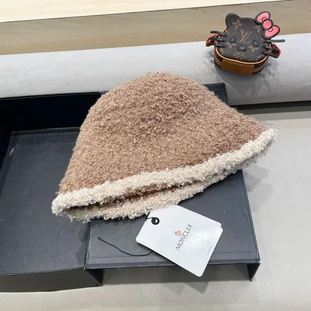 Moncler Curly Shearling-Lined Two-Tone Brown Cream Bucket Hat 3