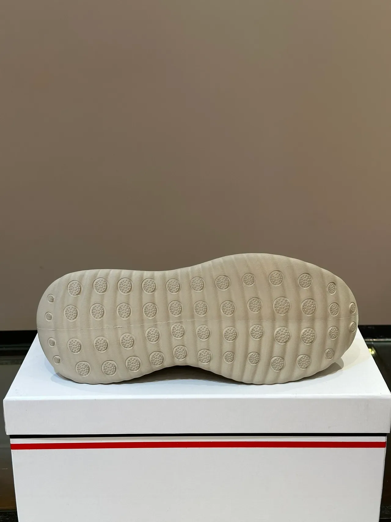 Moncler Lifestyle Sneaker Beige Mesh Laceless Sneakers 3