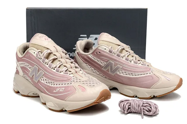 New Balance 1000 Chaussures Chunky Rose Poussiéreux et Crème 5