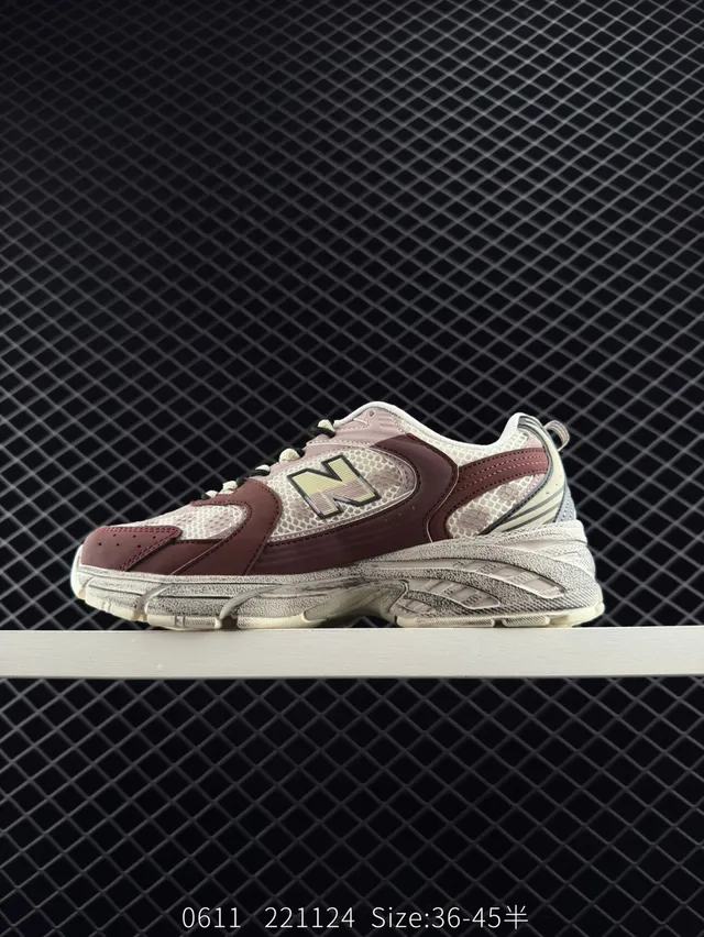 New Balance 530 Sneakers burdeos beige avec upper en couches et semelle chunky 5