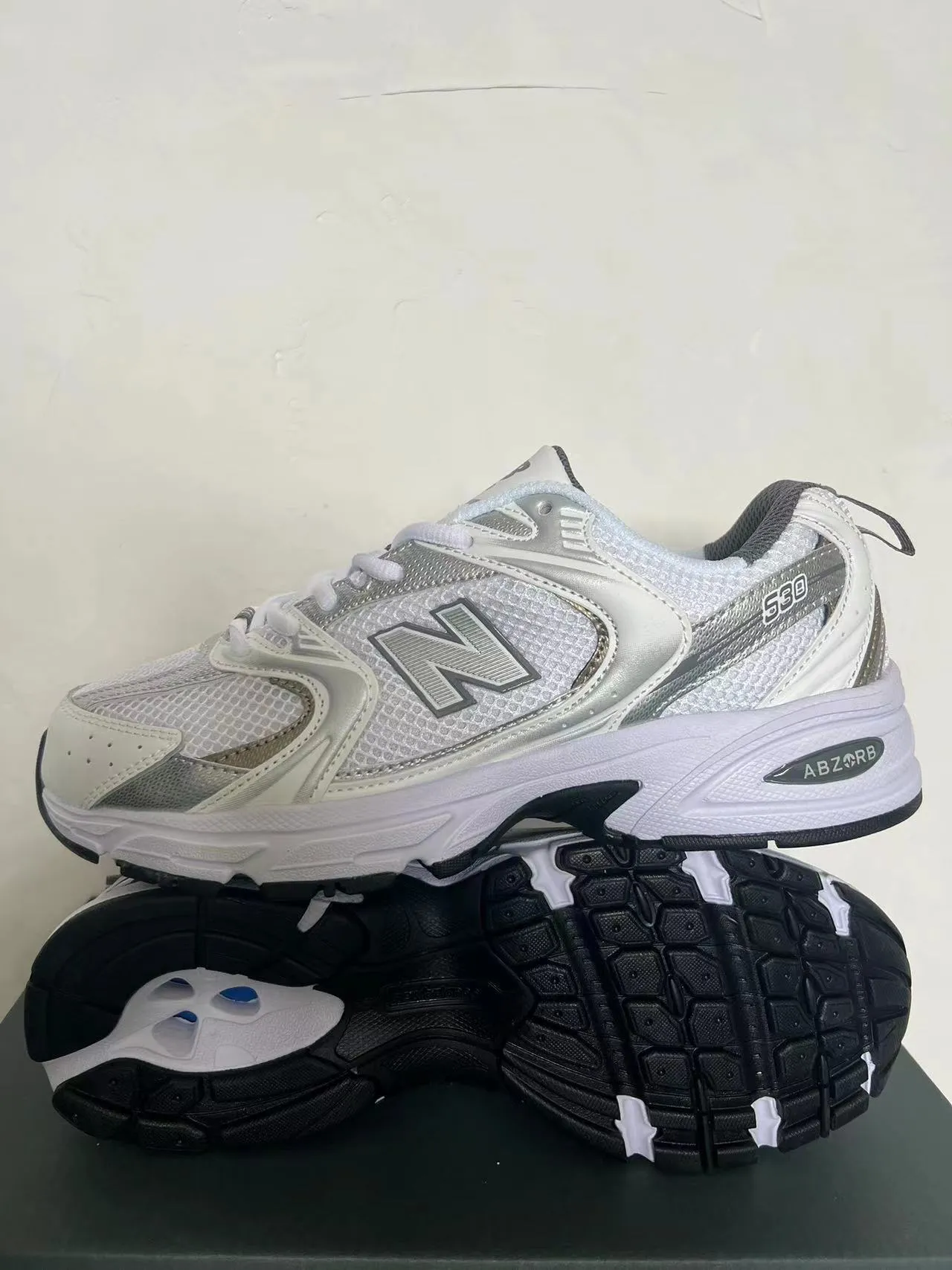 New Balance 530 Blanc Argent Sneakers Style de vie 2