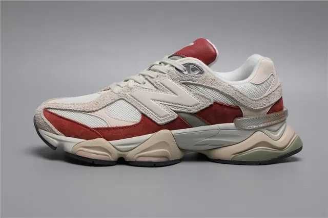 New Balance 9060 Beige et Rouge Sneakers Lifestyle 9