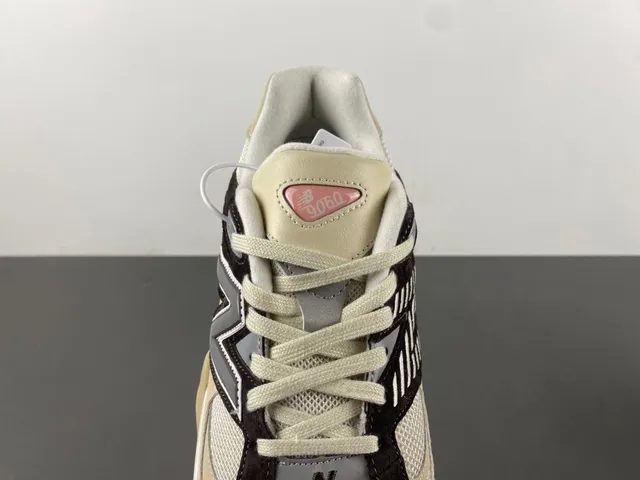 New Balance 9060 Beige Marrom Tênis Chunky 6