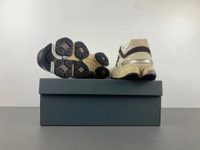 New Balance 9060 Beige Marrom Tênis Chunky 16